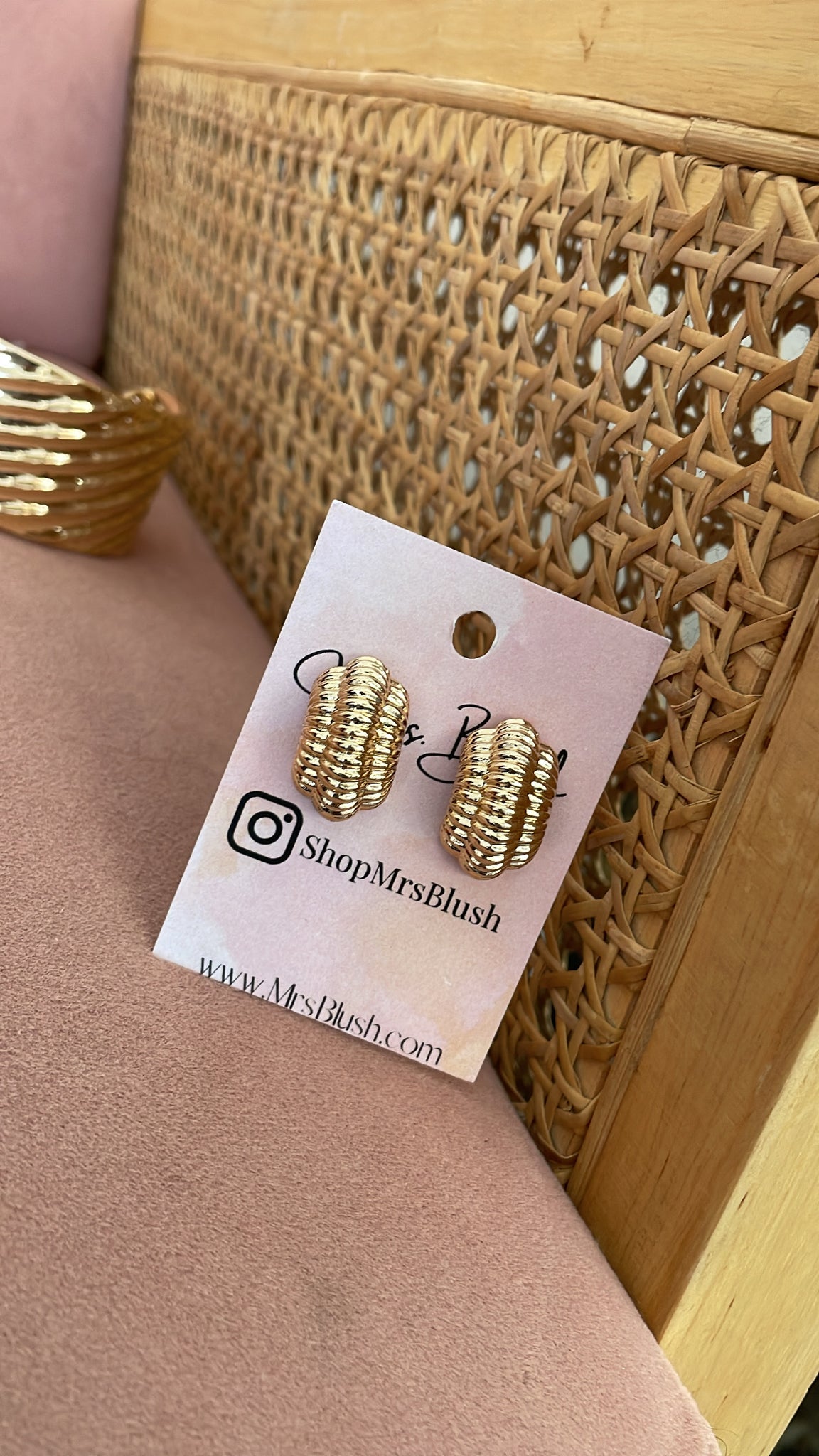 OLIVIA EARRINGS- GOLD