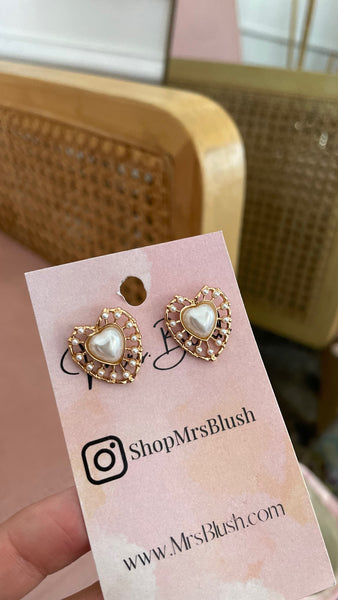 PEARL HEARTS EARRINGS