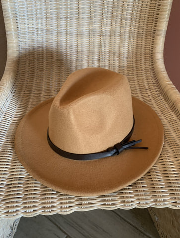 DESIREE HAT -CAMEL